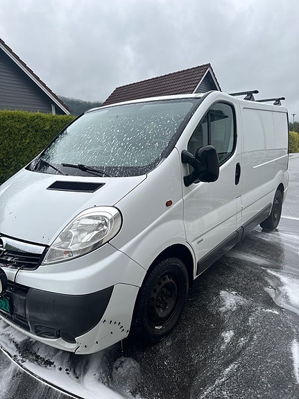 Opel Vivaro 4 of 5