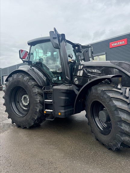 Valtra Demo Q 305 Utstyrsbombe! 2024, kr 2 445 000,-