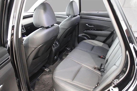 Hyundai Tucson 11 of 30
