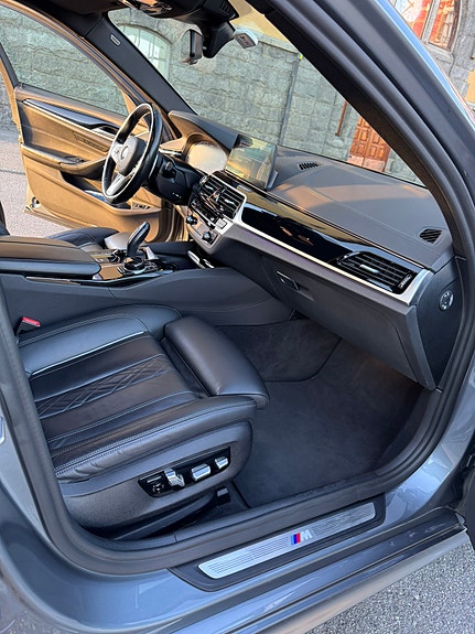 BMW 530e 13 of 30