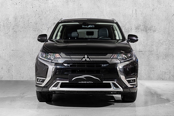 Mitsubishi Outlander 3 of 27