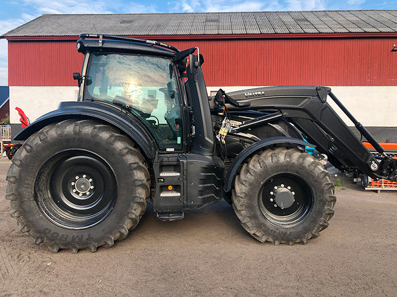 Valtra T235DST, GPS forberedt, Front.hyd, Mittx bøyle 2023, kr 1 895 000,-
