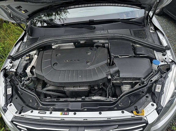 Volvo XC60 17 of 17