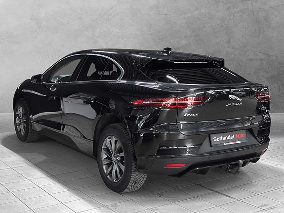 Jaguar I-PACE 8 of 30