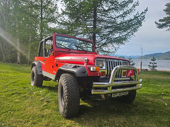 Jeep Wrangler 3 of 16