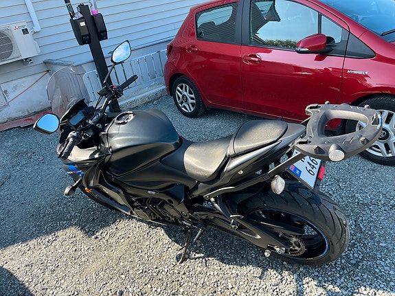 Suzuki GSX-S 1000 F 3 of 9