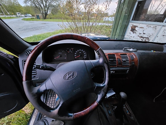 Hyundai Terracan 4 of 5