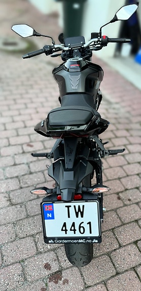 VOGE 125 R 5 of 6