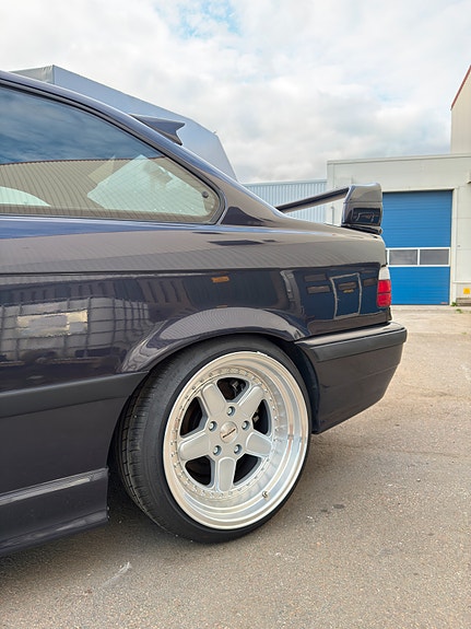BMW 328i 23 of 30