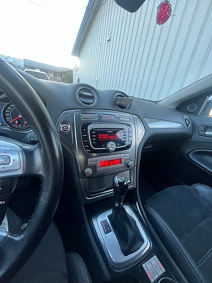 Ford Mondeo 4 of 15