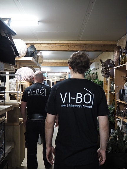 Vi har 2 faste ansatte flytteoperatører i VI-BO AS