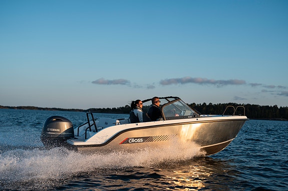 BoatWeek KAMPANJE !  YAMARIN CROSS 55 BR m/F 115 HK, Premium og Soft-deck inkl.