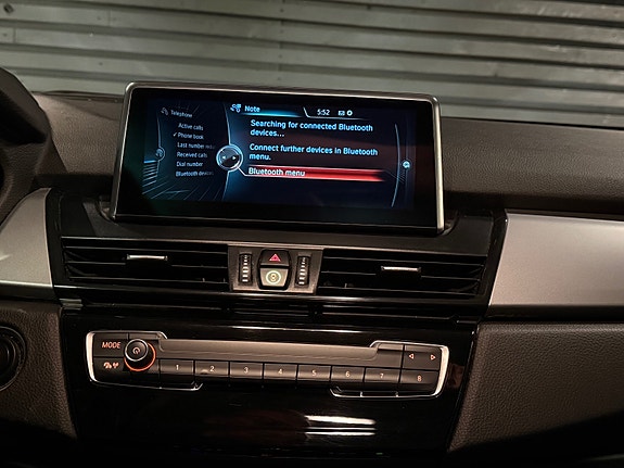 BMW 225xe 23 of 26