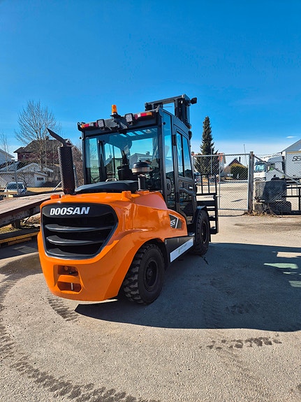 Doosan D55C-9 5 of 5