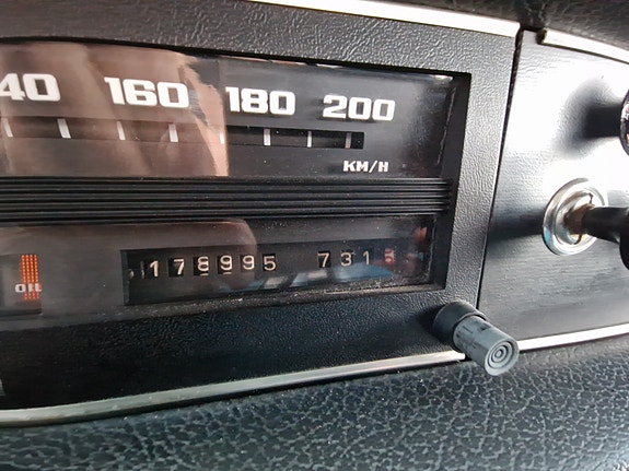 Volvo 142 17 of 30