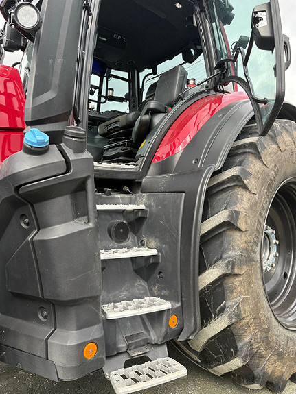 Valtra Q305 2023, kr 2 249 000,-