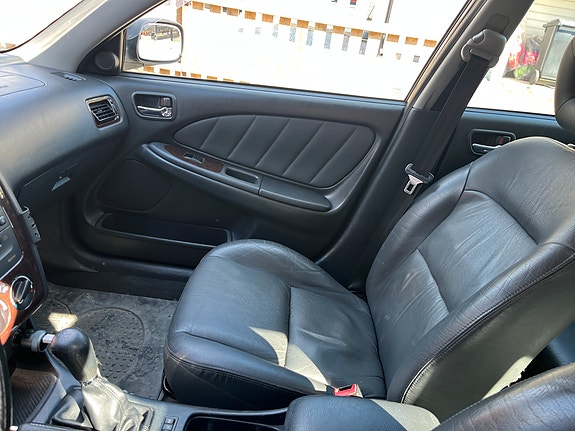Toyota Avensis 5 of 5