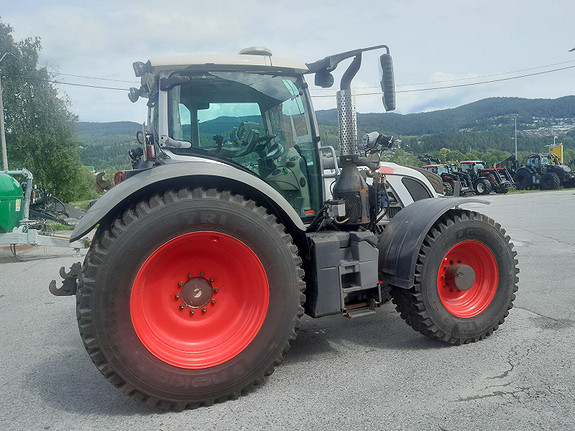 Fendt 724 Vario Profi Plus To sett hjul 2014, kr 799 000,-