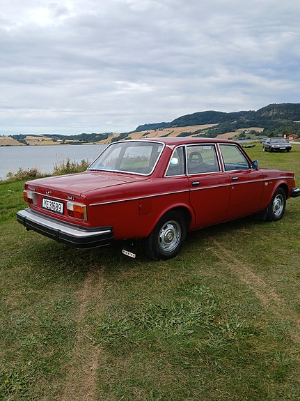 Volvo 240 5 of 5