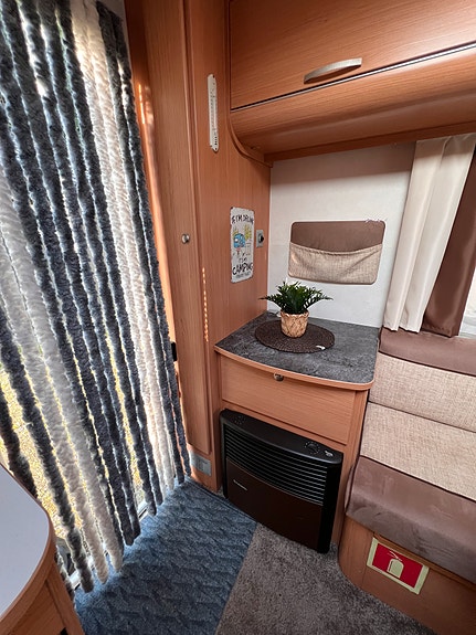 Adria Altea 432PX 16 of 19