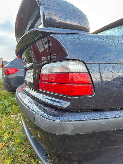 BMW 328i 19 of 30