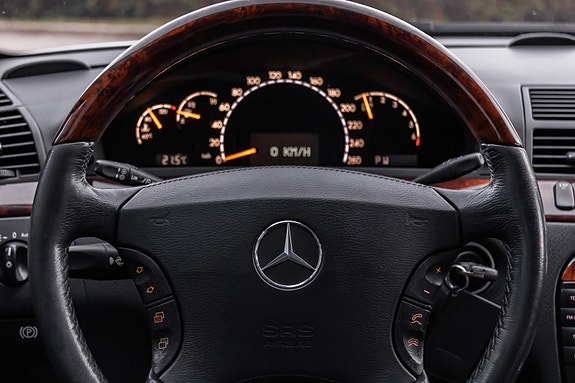 Mercedes-Benz S500 21 of 30