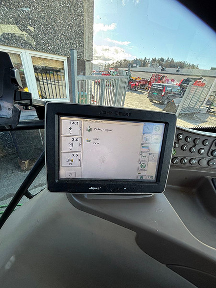 John Deere 6125R 50 KM, Trinløs, GPS ready, laster 2013, kr 749 000,-
