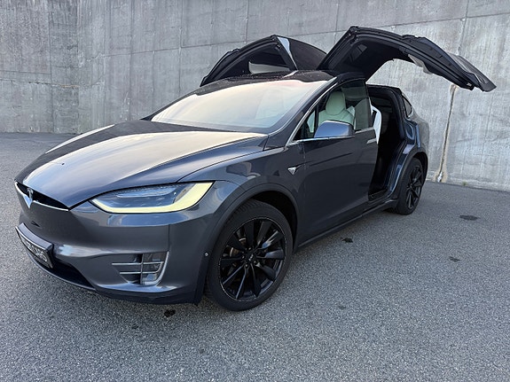 Tesla Model X 2 of 5