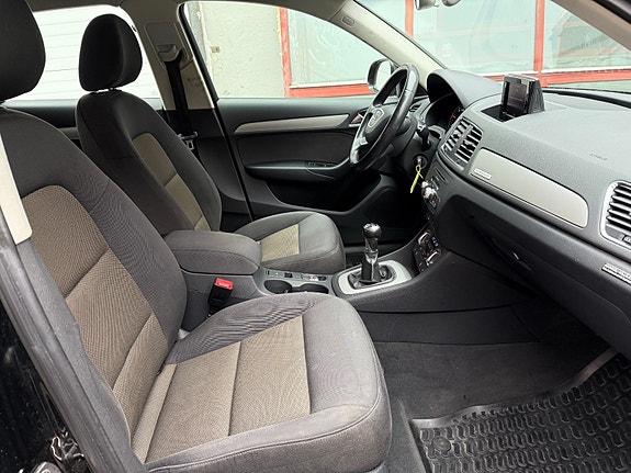 Audi Q3 29 of 30