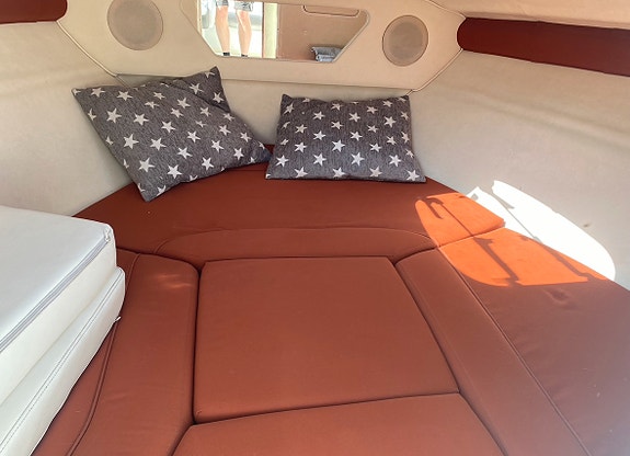 Sea Ray 220 Sun Sport 3 of 5
