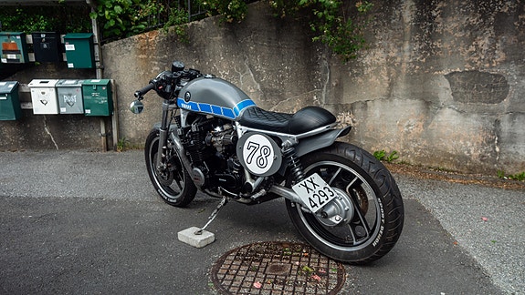 Yamaha XJ 900 STRIDER 2 of 14
