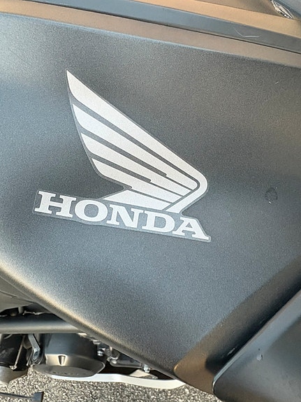 Honda CB 125 R 10 of 15