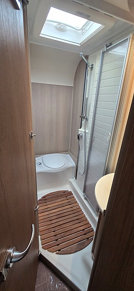 Bürstner 660 moonlight nexxo - solpanel - Gulvvarme- nye seter stort kjøleskap 18 of 30