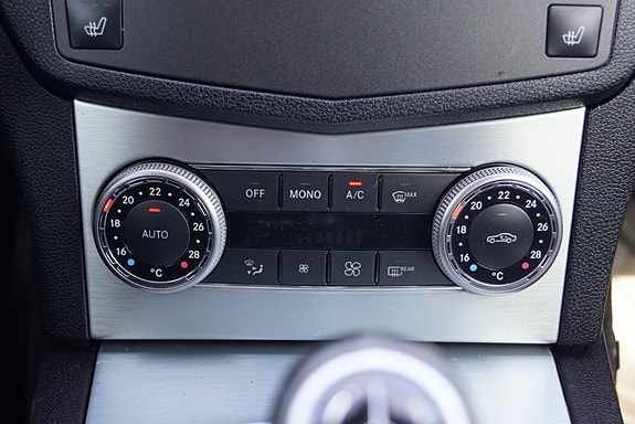 Mercedes-Benz C-Klasse 24 of 30
