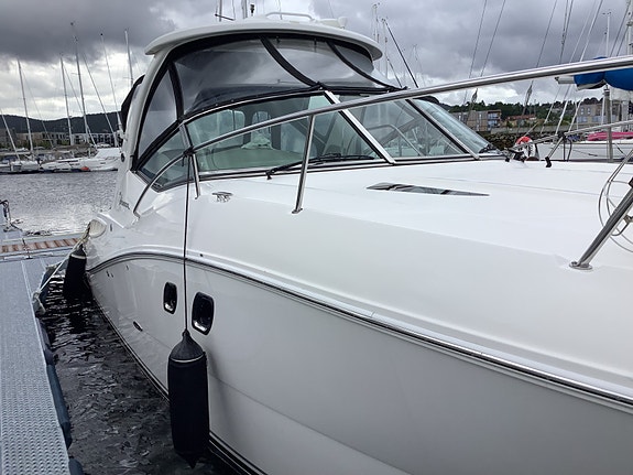 Meget lite kjørt Sea Ray 335 2 of 5