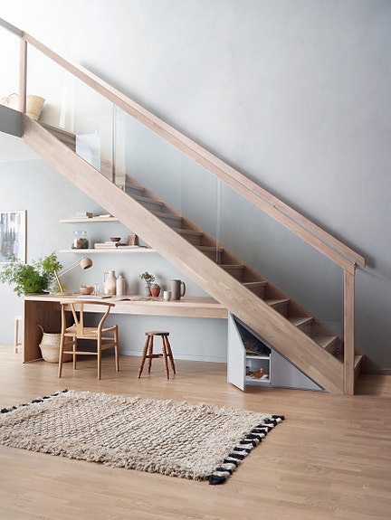 Stryntrappa Foss, med kontor