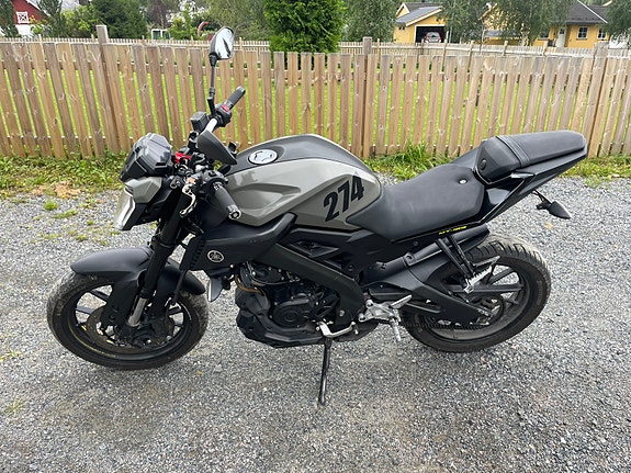 Yamaha MT-125 3 of 5