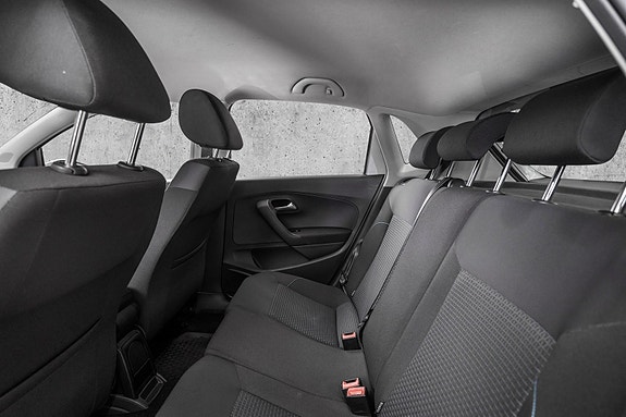 Volkswagen Polo 13 of 23