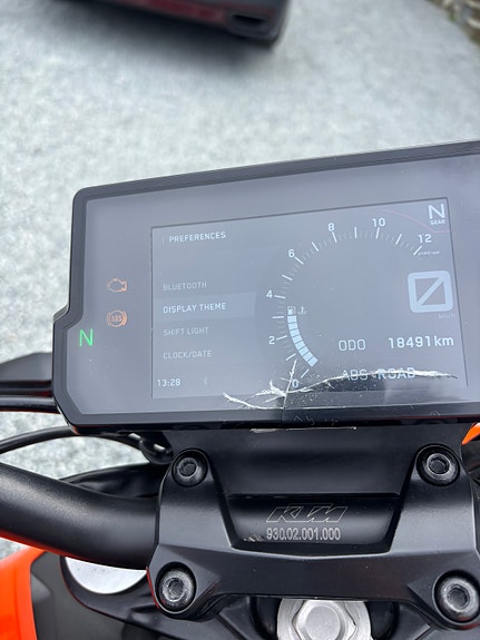 KTM 125 Duke 3 of 5