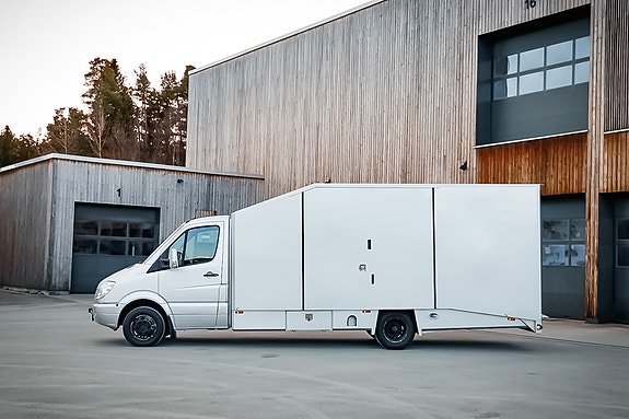 Mercedes-Benz Sprinter 11 of 23
