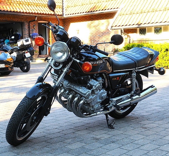 Honda CBX 4 of 17