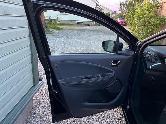 Renault Zoe 19 of 21