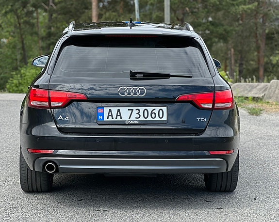 Audi A4 9 of 25