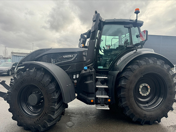 Valtra Demo Q 305 Utstyrsbombe! 2024, kr 2 445 000,-
