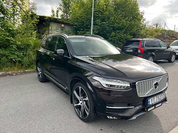 Volvo XC90 3 of 14