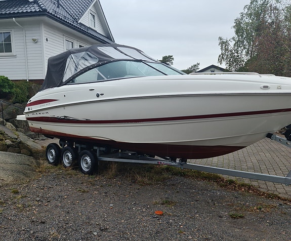 Maxum 2400 sc3 2 of 16