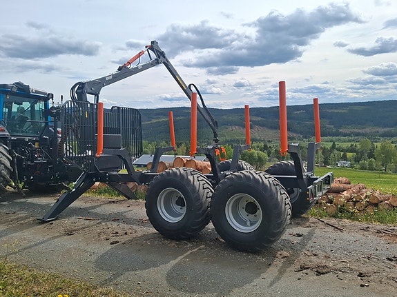 BMF 9T1 pro med Bmf 720 kran kampanje . Tømmerhenger / tømmervogn tømmer