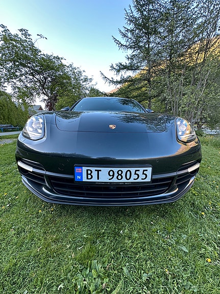 Porsche Panamera 6 of 30