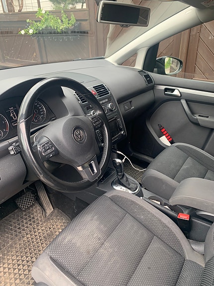 Volkswagen Touran 6 of 7