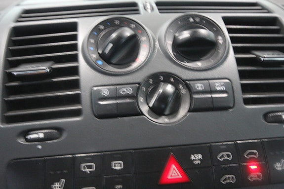 Mercedes-Benz Vito 113 22 of 23